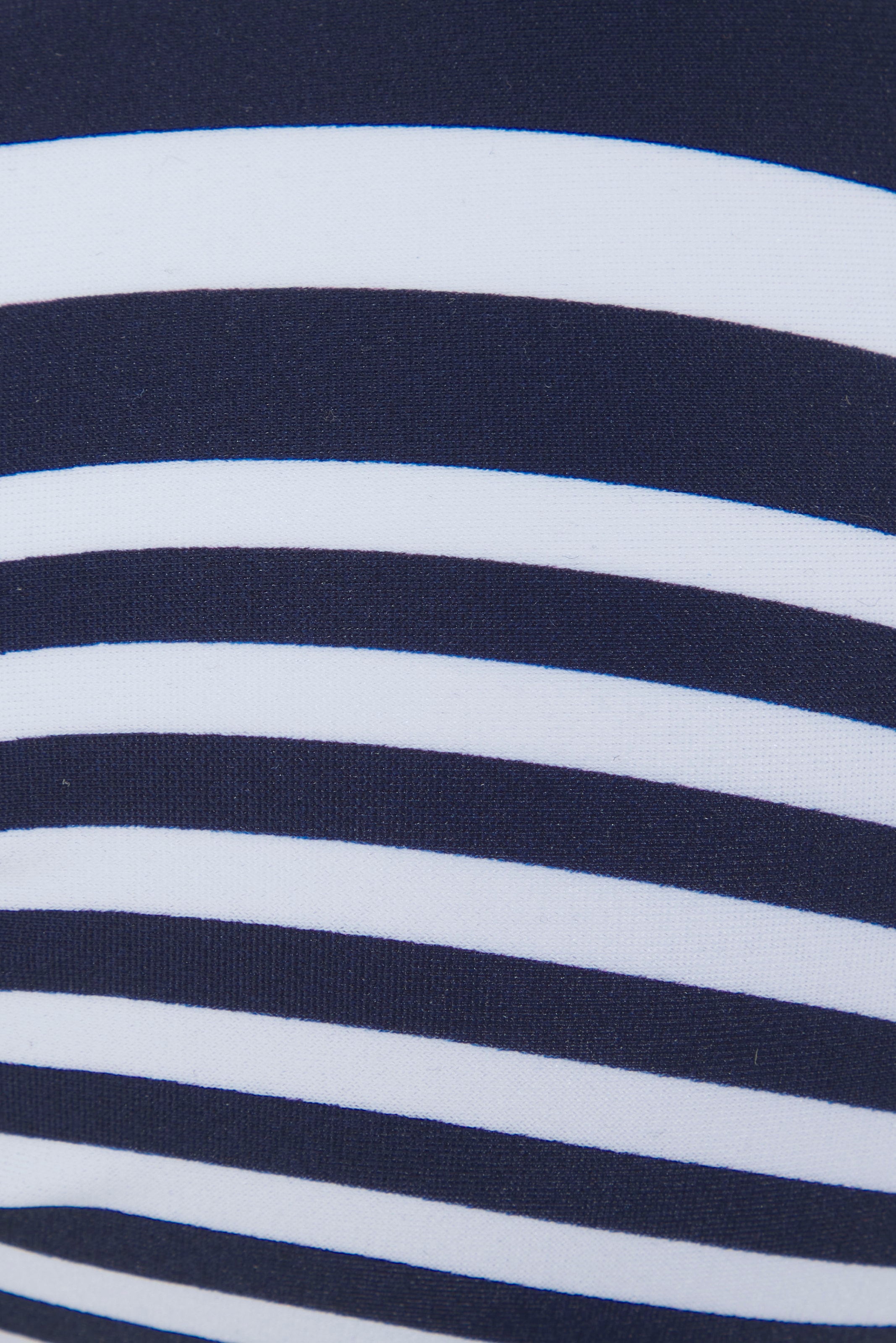 LASCANA Bügel-Bandeau-Bikini-Top »Myst«, mit platziertem Streifen-Design