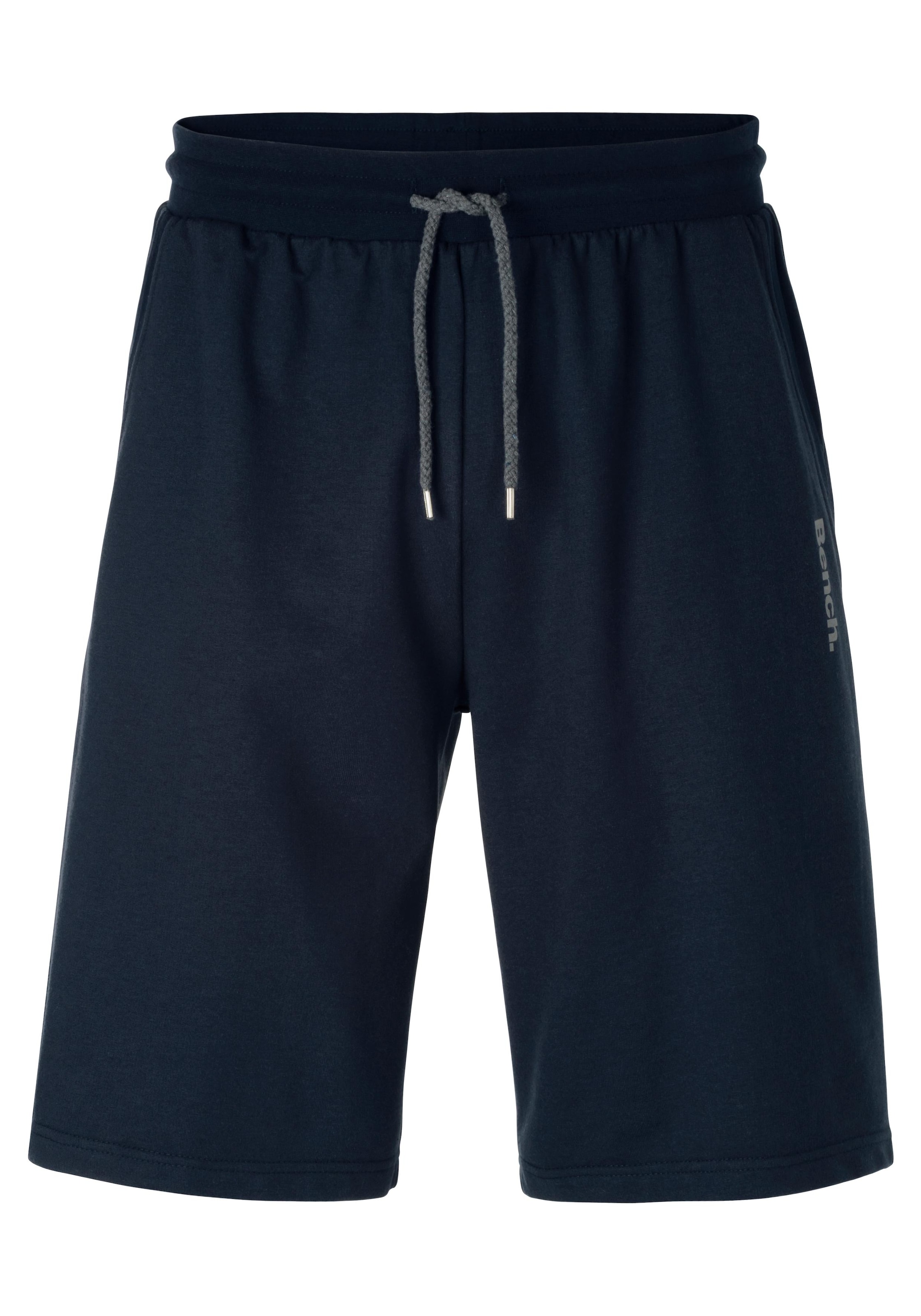 Bench. Loungewear Sweatshorts, mit seitlichen Taschen
