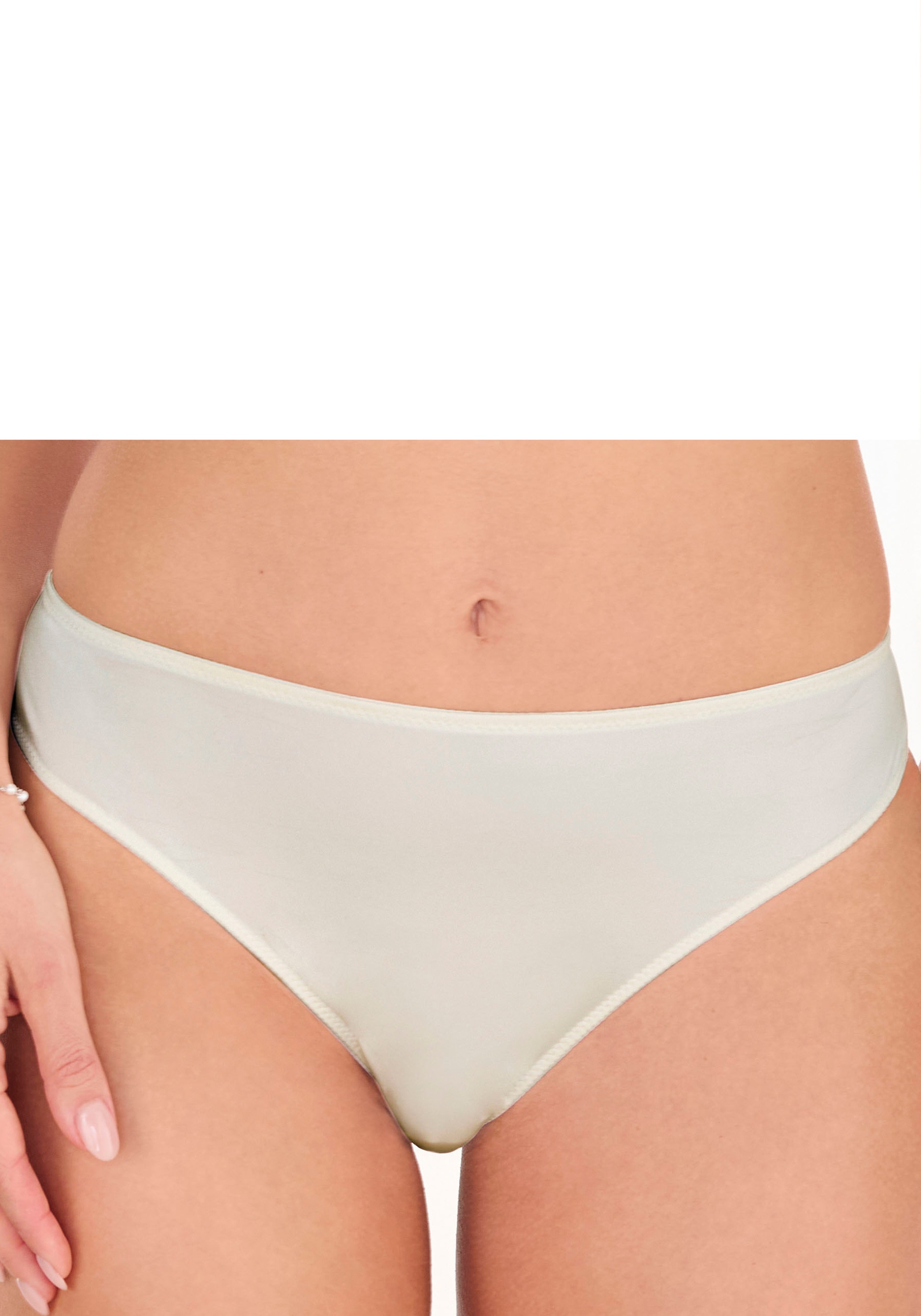 s.Oliver Slip, aus graphischer Spitze mit modischem Netzeinsatz