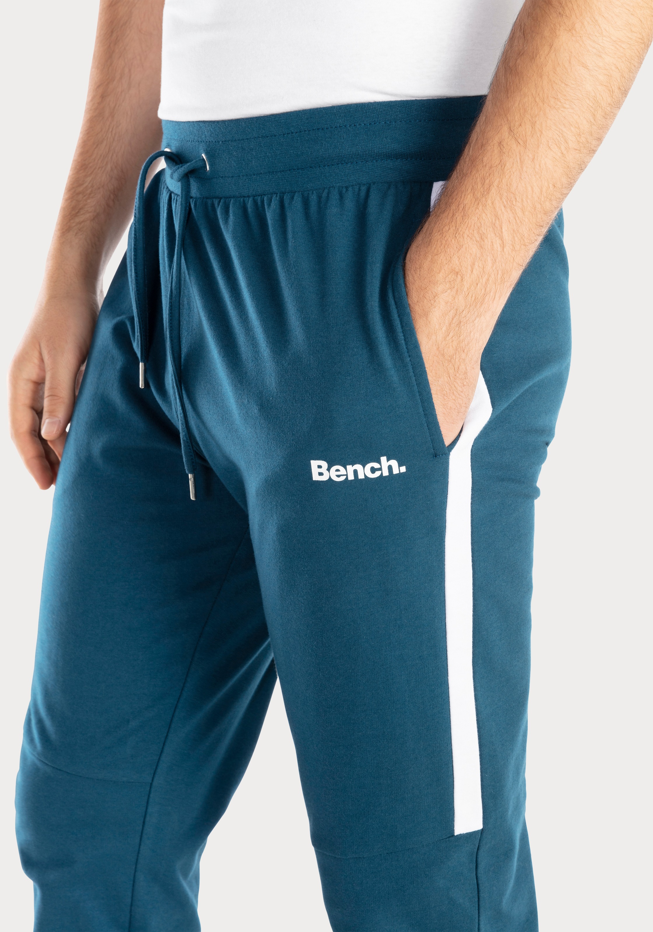 Bench. Loungewear Sweathose  mit Bündchen am Beinabschluss