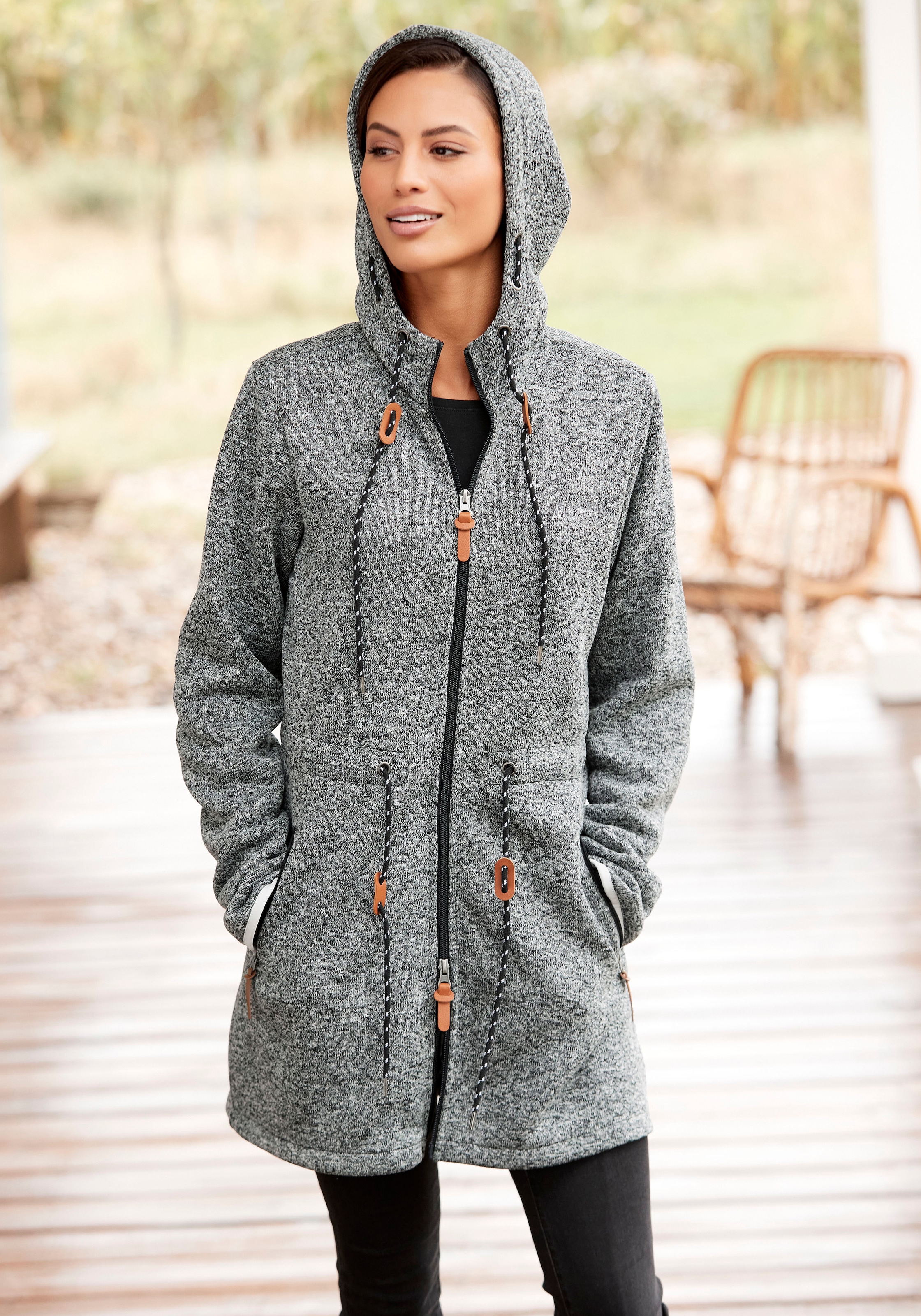 LASCANA Fleecejacke, mit Kapuze, mit Kapuze