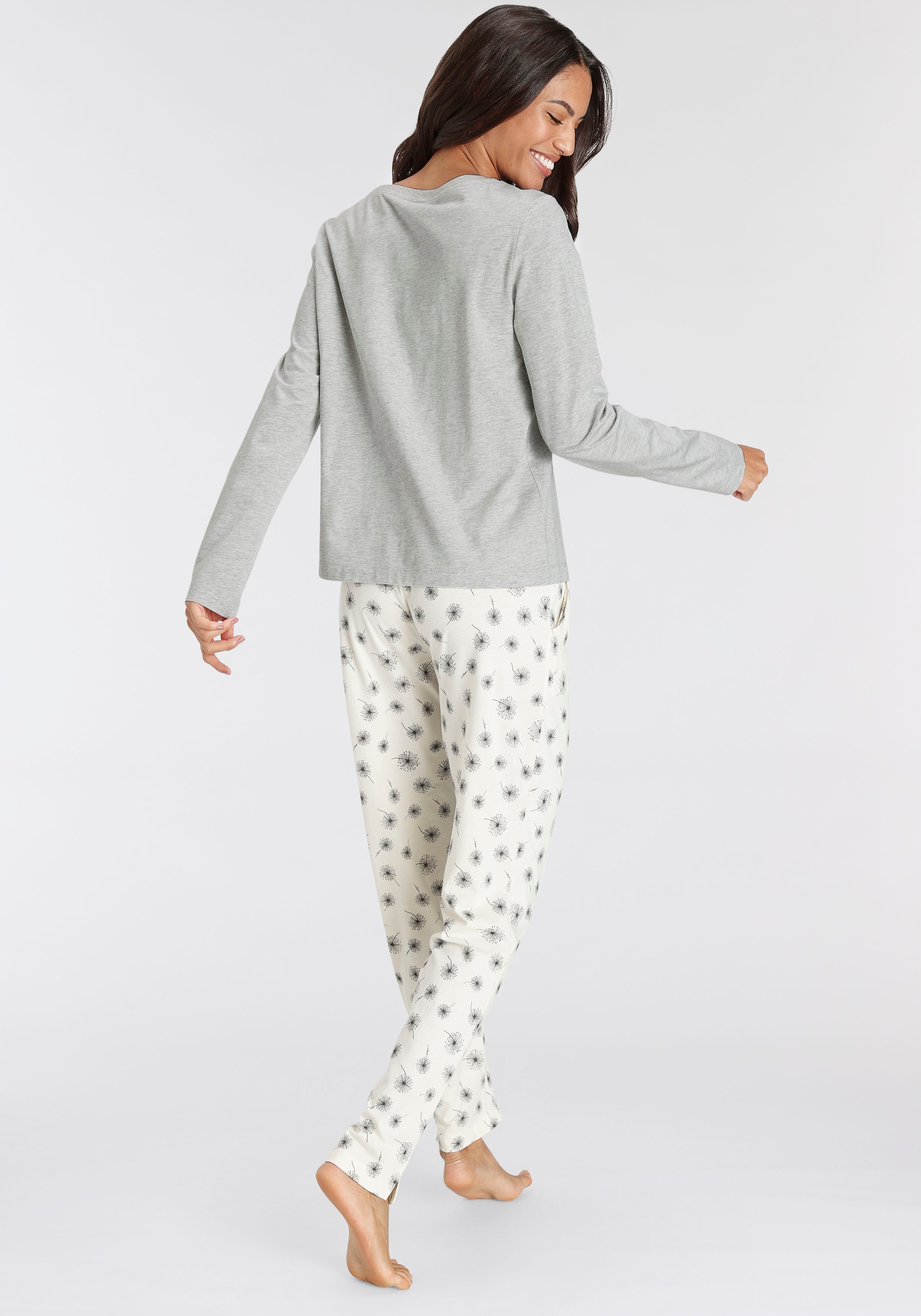 s.Oliver Pyjamaoberteil, in bequemer Weite