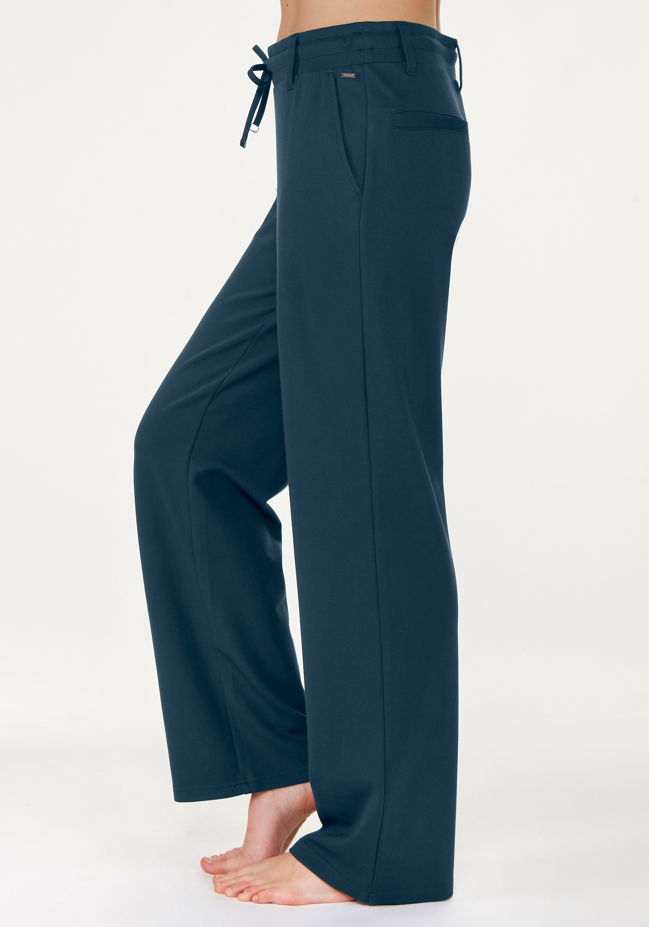LASCANA Homewearhose  in weich fließendem Material, Loungewear