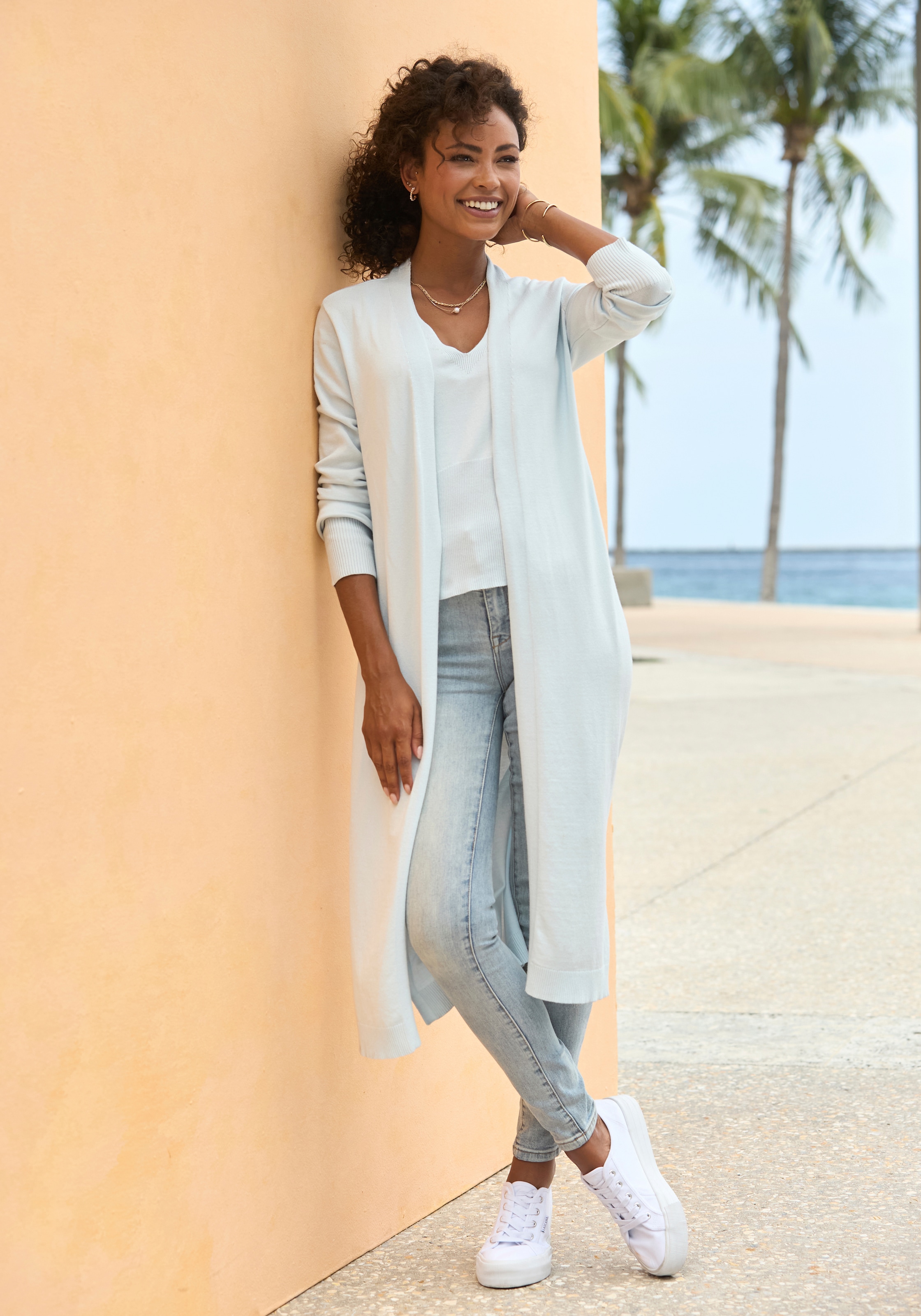 LASCANA Cardigan, mit seitlichen Schlitzen, Longstrickjacke aus weichem Rippstrick