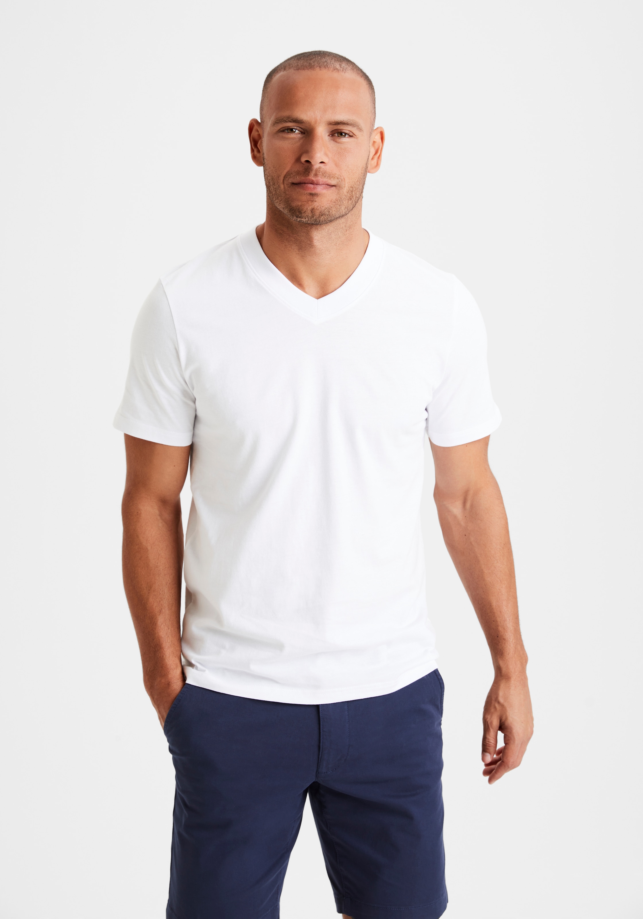 KangaROOS T-Shirt »Regular Fit,«, (2er-Pack), Freizeitshirt mit Kurzarm, V-Ausschnitt aus reine Baumwolle