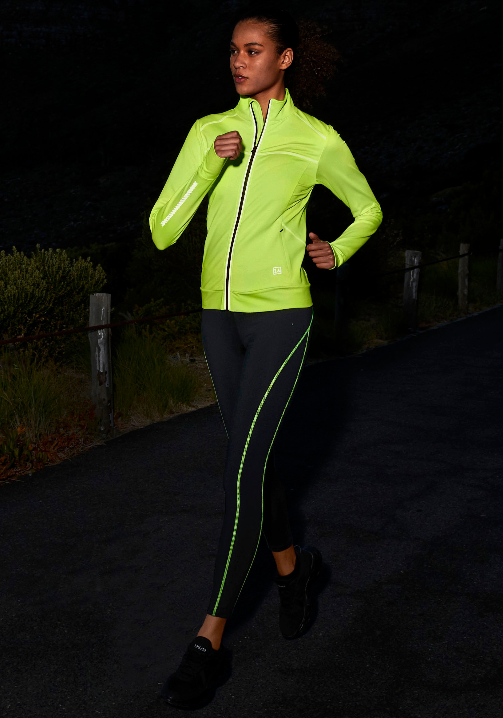 LASCANA ACTIVE Laufjacke, Thermo mit reflektierenden Details