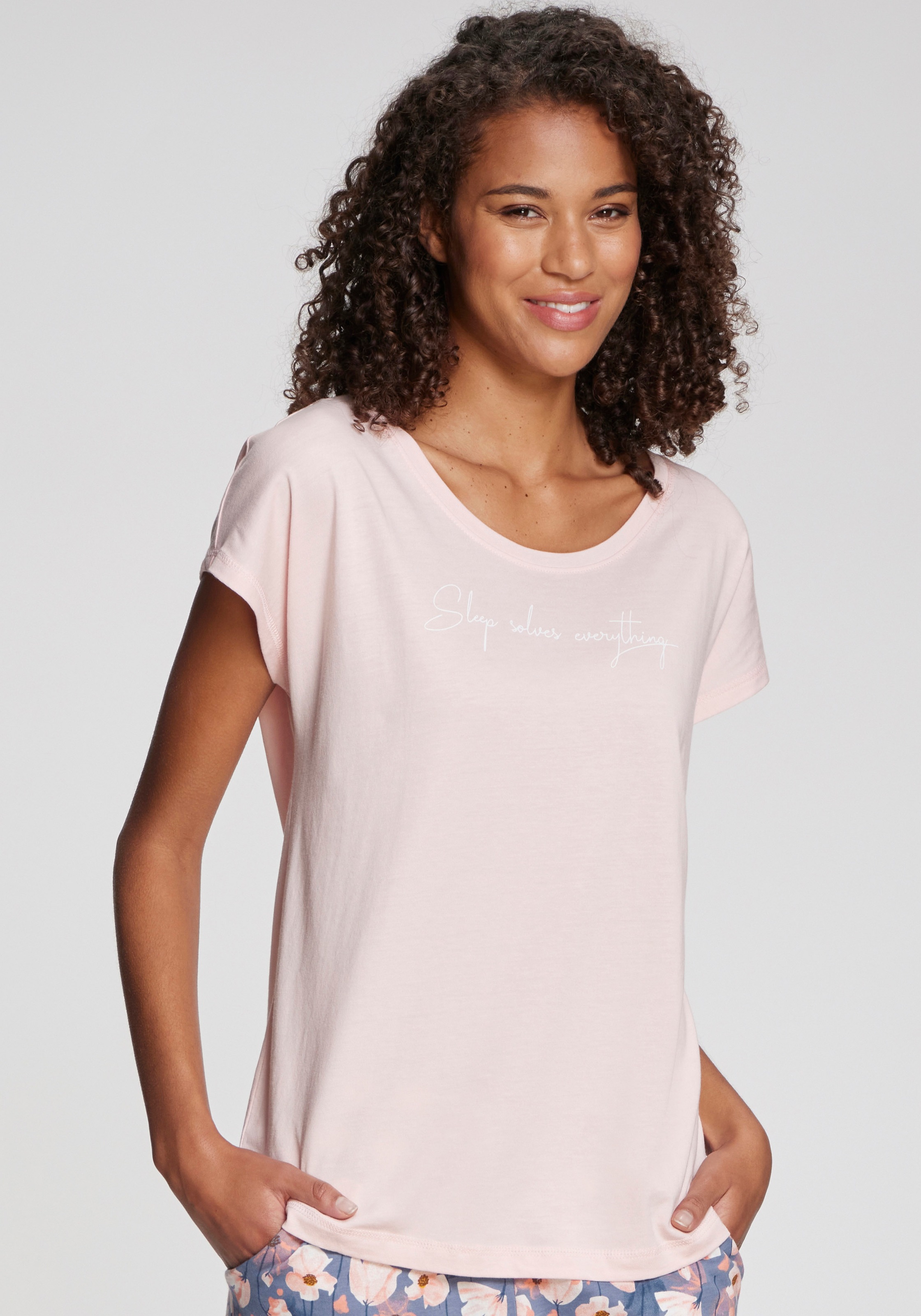 Vivance Dreams T-Shirt, Mit kleinem Frontprint