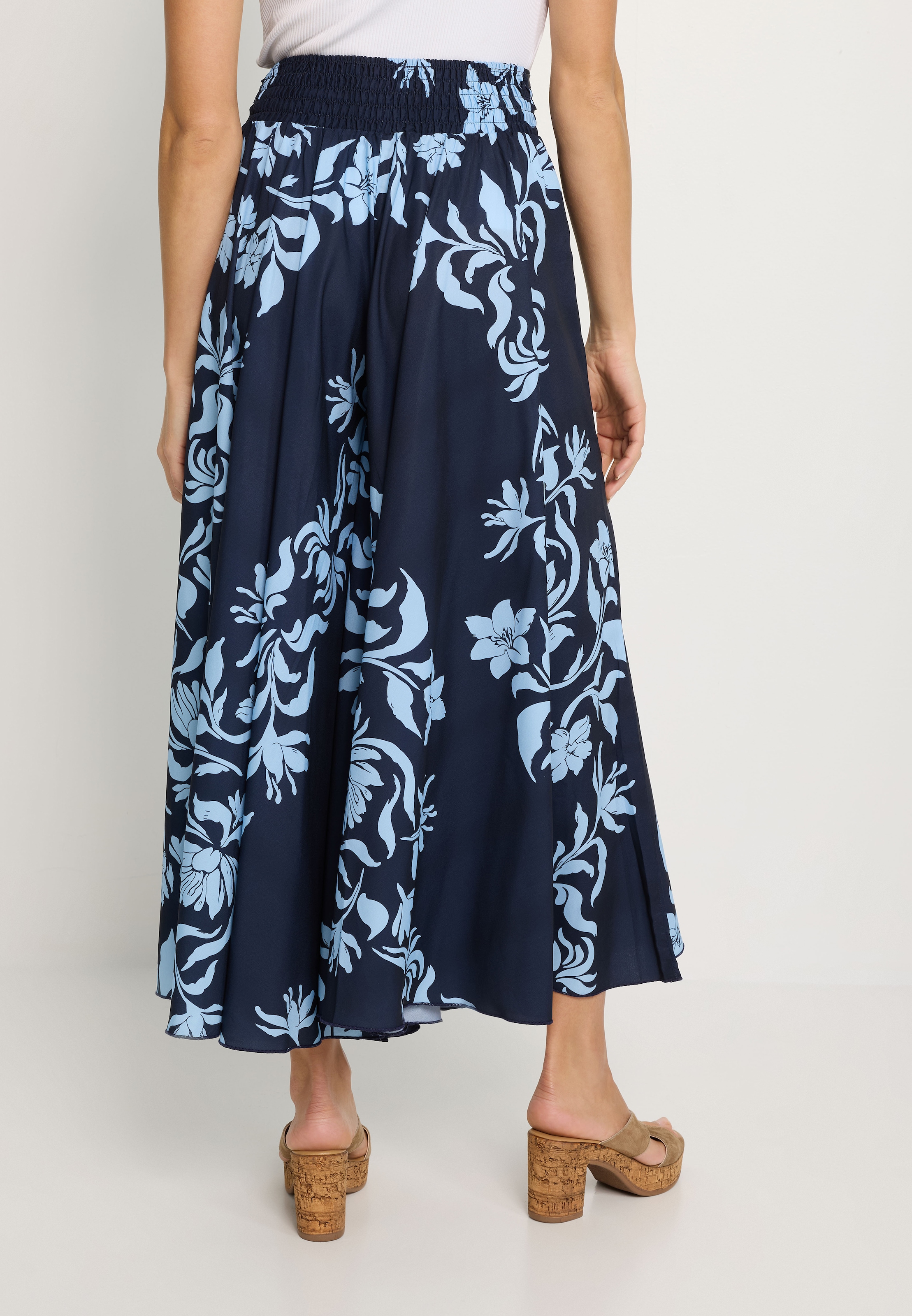 LASCANA Hosenrock mit Alloverdruck, Culotte, glatte bügelfreie Ware