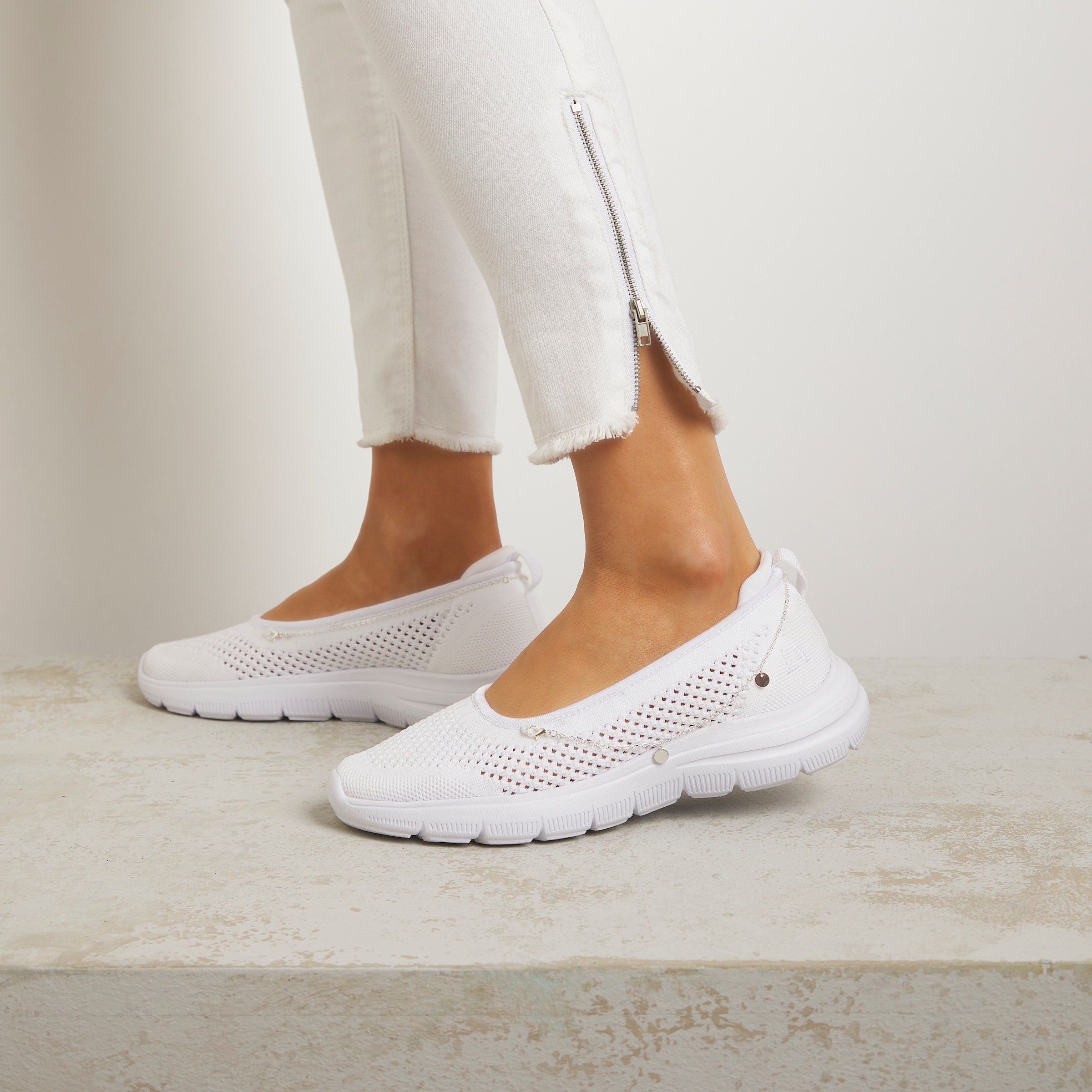 LASCANA Sneaker, Slipper, Ballerina, Halbschuhe zum Reinschlüpfen VEGAN