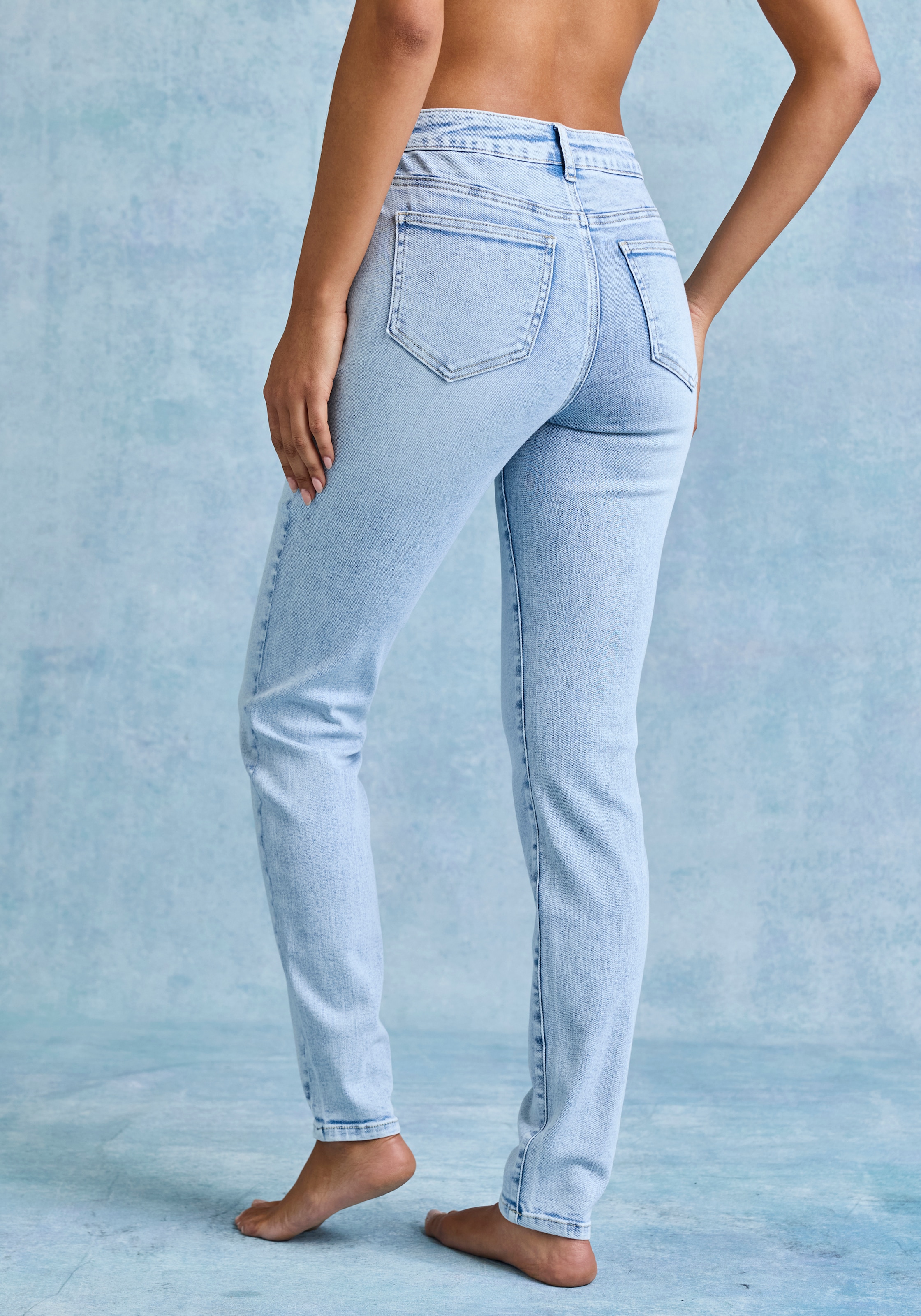 French Connection Skinny-fit-Jeans »mit Used-Waschung und klassischem 5-Pocket-Design« schmale Beinform, Röhrenjeans, Stretchjeans, elastisches Material