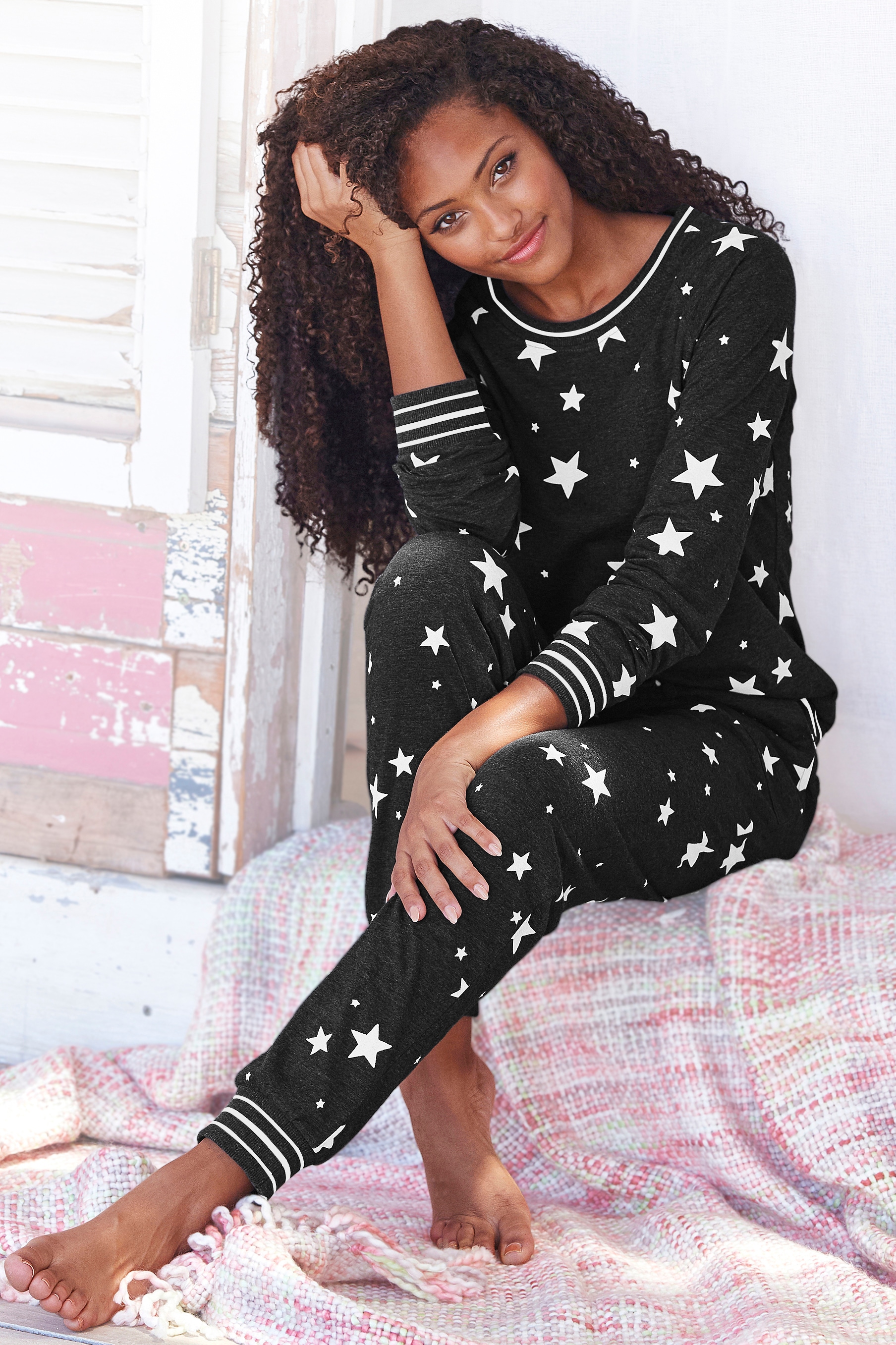Vivance Dreams Pyjama, (2 tlg., 1 Stück), mit Sternedruck » LASCANA |  Bademode, Unterwäsche & Lingerie online kaufen