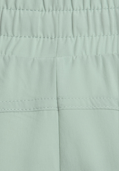 LASCANA ACTIVE Shorts, mit Reißverschlusstaschen