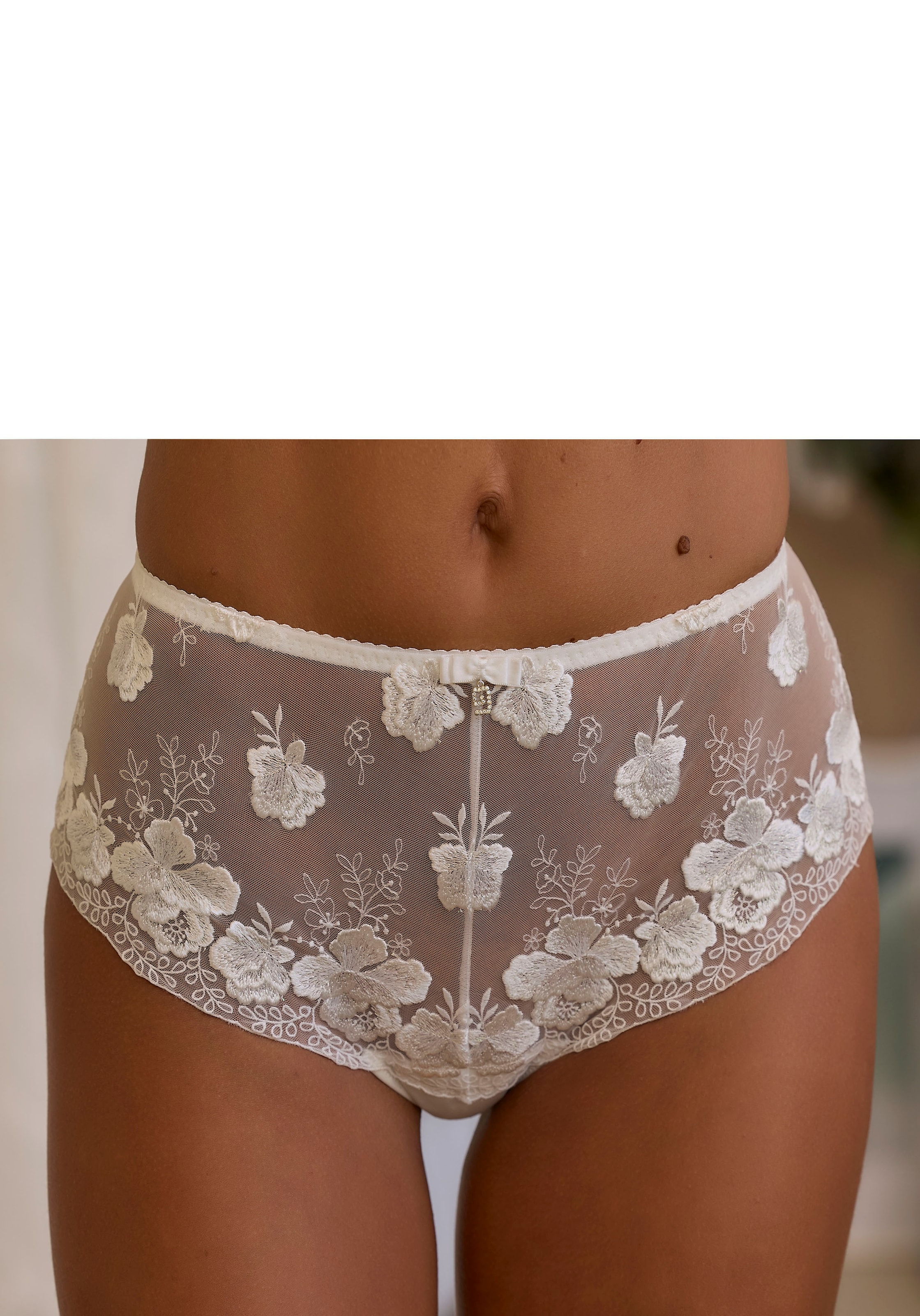 Nuance Panty, mit edler Stickereispitze LASCANA Bademode, & kaufen » | Lingerie in Optik floraler Unterwäsche online