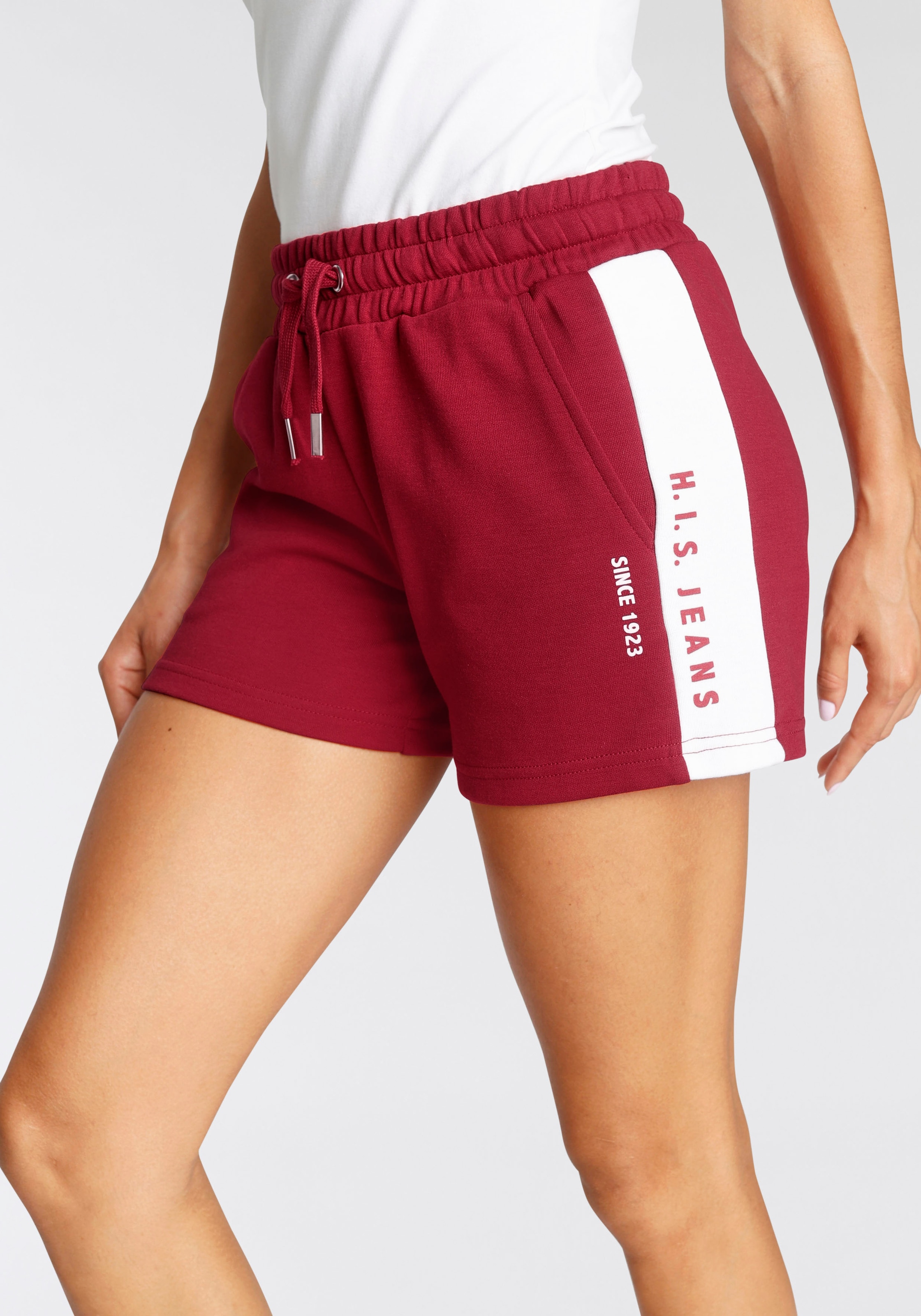H.I.S Shorts, mit weißem Seitenstreifen und Logodruck » LASCANA
