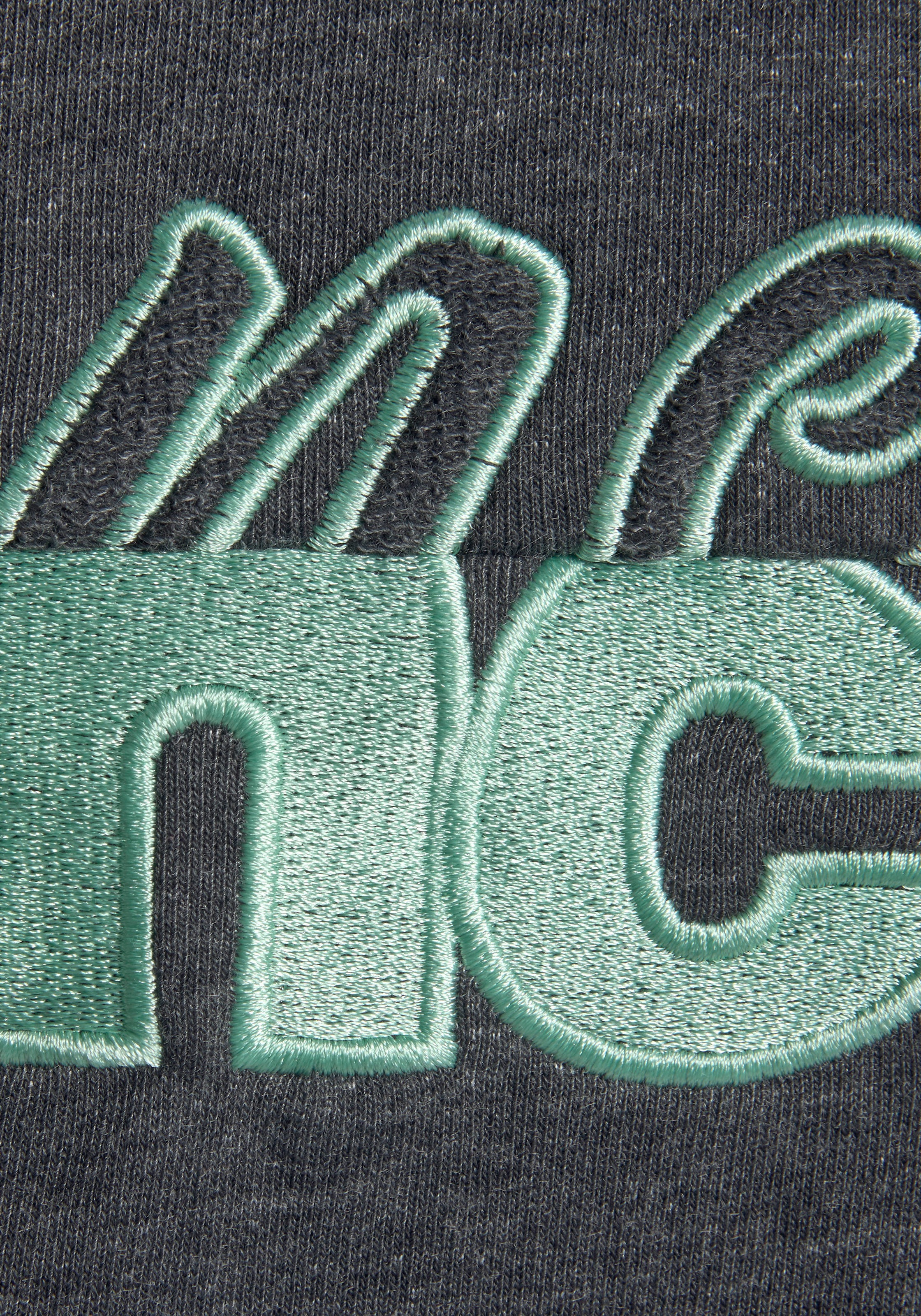Bench. Sweatkleid, mit » Lingerie LASCANA kaufen & Bademode, Logostickerei | aufwendiger online Unterwäsche