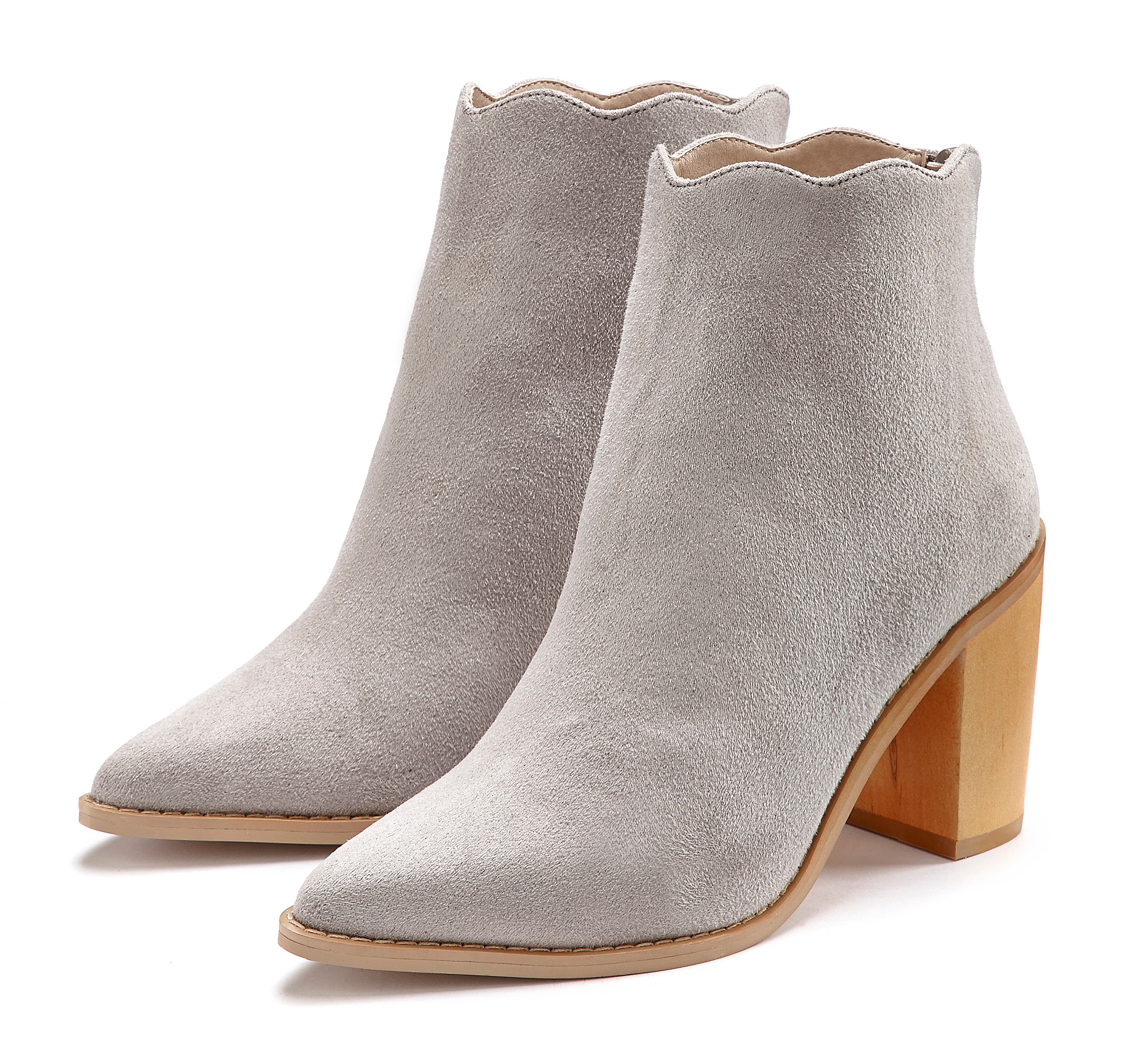 LASCANA High-Heel-Stiefelette, Schlupfstiefel, Ankle Boots mit Wellenkante