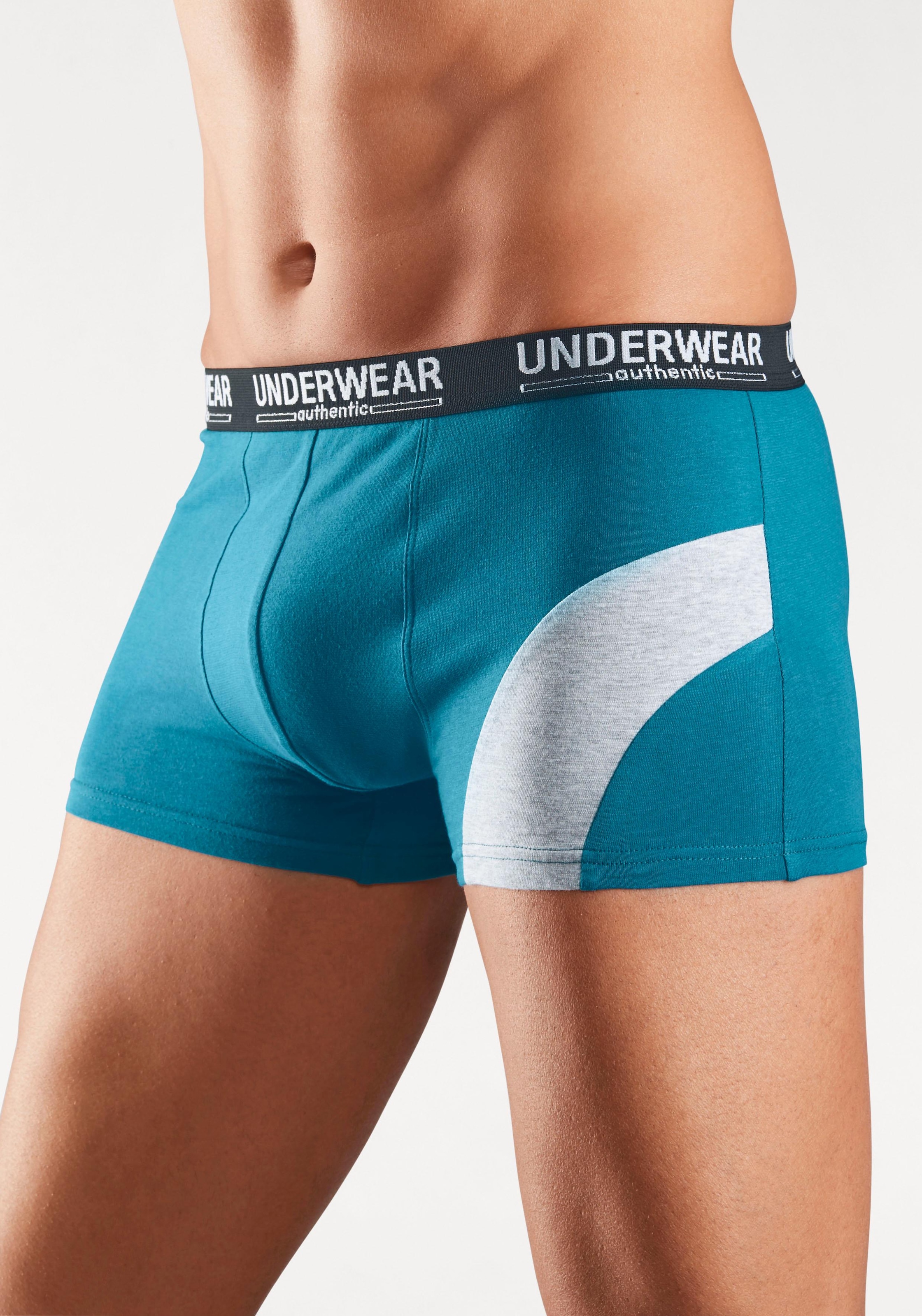 AUTHENTIC UNDERWEAR Boxer, (Packung, 4 St.), mit kontrastfarbenen Einsatz