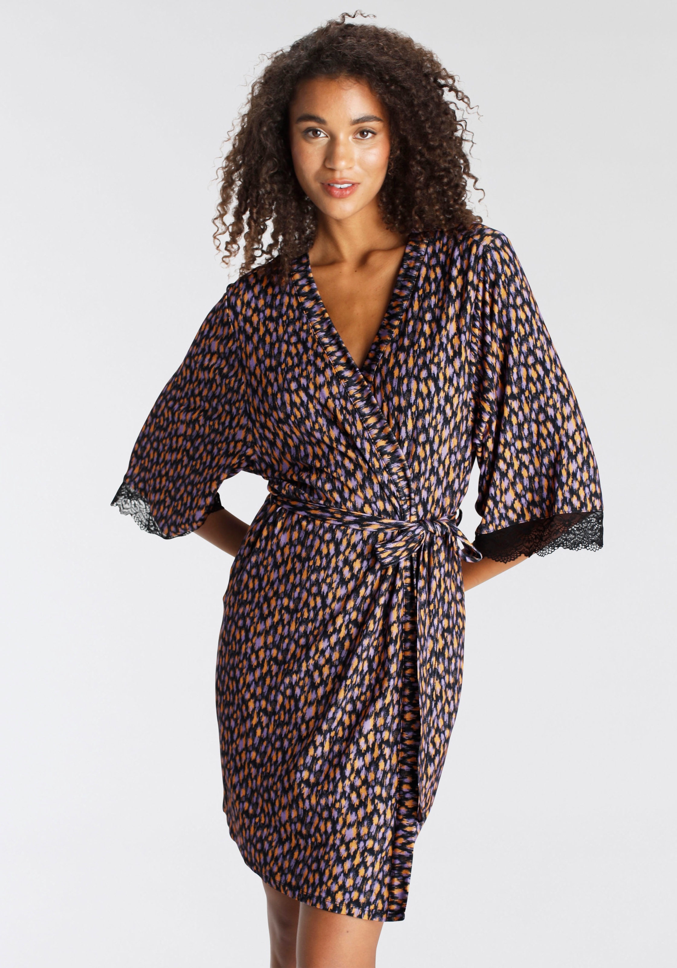 LASCANA Kimono, mit Spitzendetails