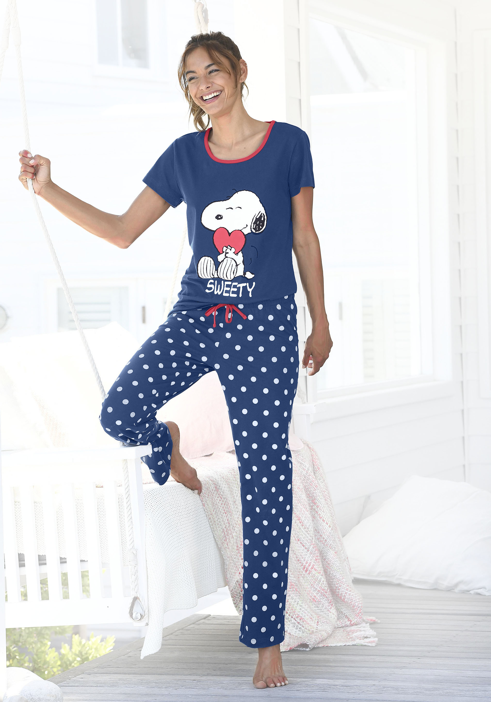 Peanuts Pyjama, (2 tlg., 1 Stück), mit Snoopy-Druck und Pünktchen-Hose »  LASCANA | Bademode, Unterwäsche & Lingerie online kaufen