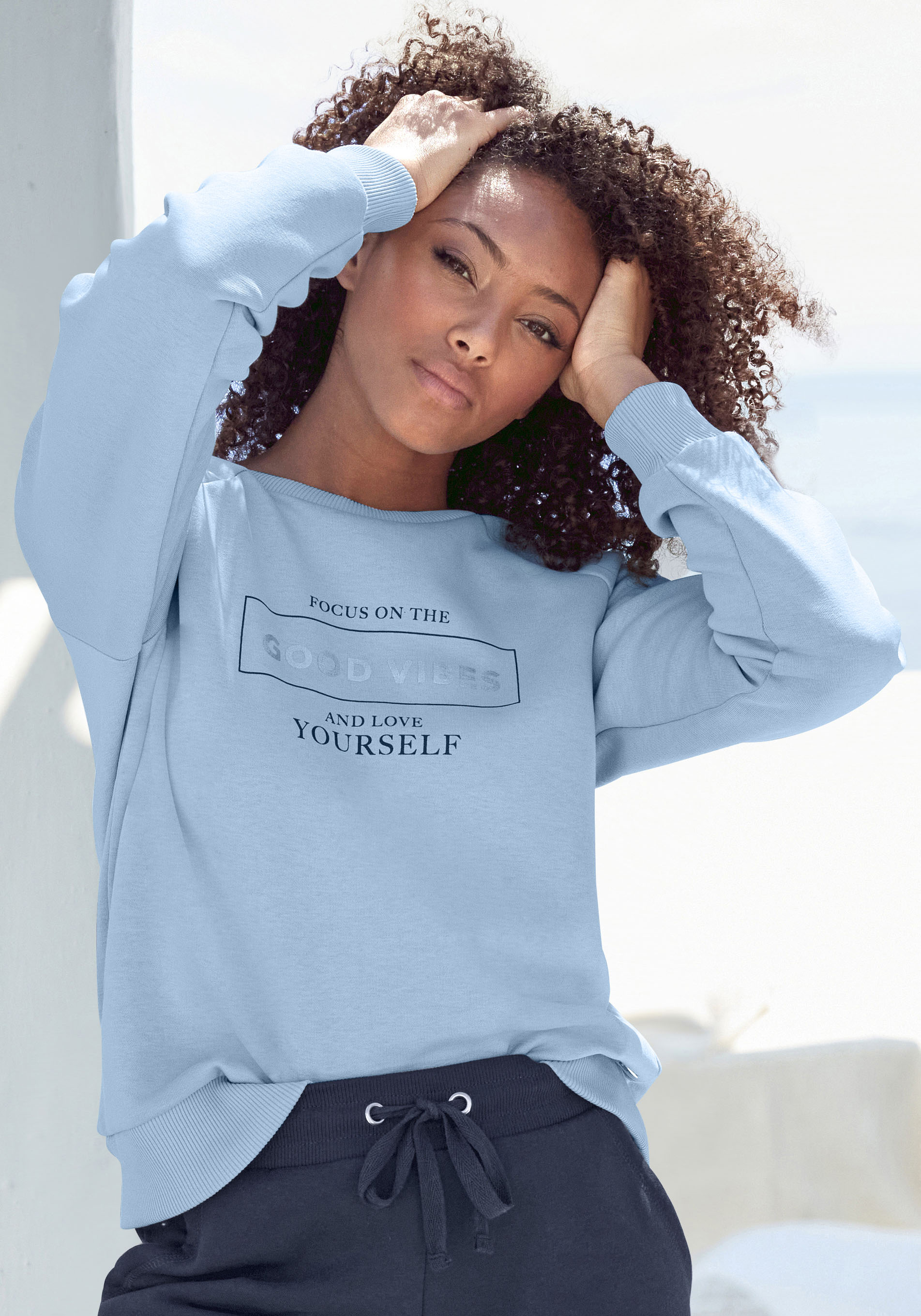 Buffalo Sweater, mit Foildruck, Loungewear, Loungeanzug » LASCANA |  Bademode, Unterwäsche & Lingerie online kaufen