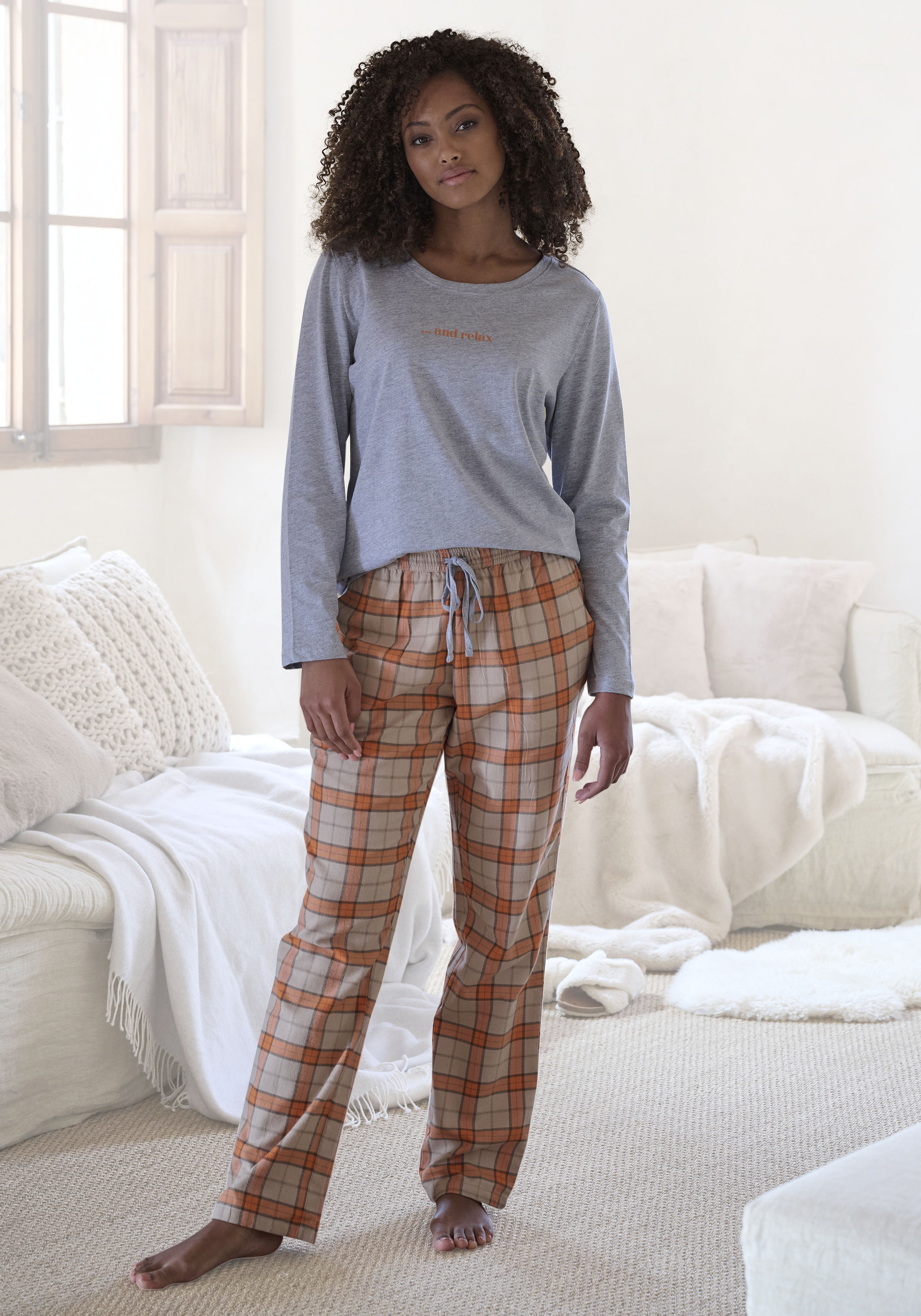 Vivance Dreams Pyjama, (2 tlg.), aus kuschelig weichem Flanell » LASCANA |  Bademode, Unterwäsche & Lingerie online kaufen